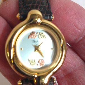 Woman's Black Hills Gold Watch  12K Gold Leaves Brown Leather Band New Battery